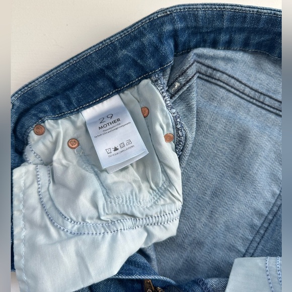 MOTHER The Looker Crop Skinny
Jeans (Graffiti Girl) - Picture 8 of 11